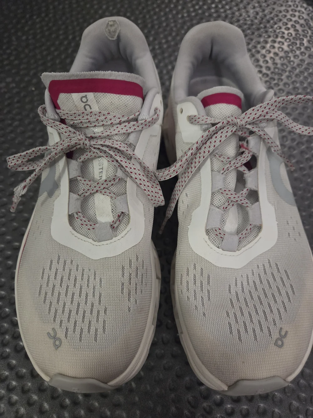 On Running Women's Light Gray Sneakers with Pink Accents